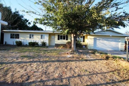 410 Jackson St, Rialto, CA 92376-4430