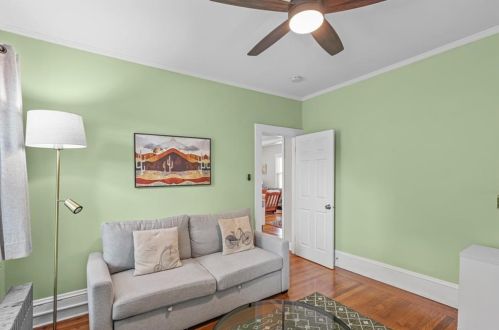 290 River Ave, Providence RI  02908-4217 exterior