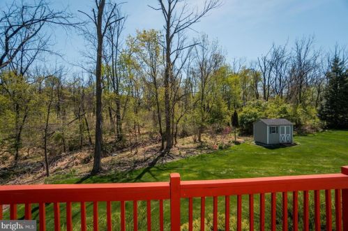 2054 Canyon Creek Rd, Gilbertsville PA  19525-7000 exterior