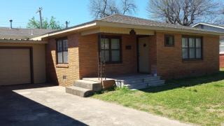 1704 Oak Ave, Duncan OK  73533-2636 exterior