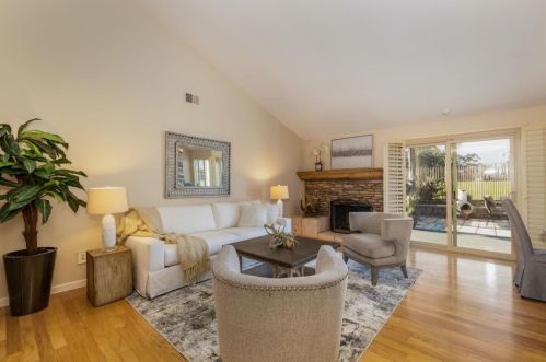 1529 Spinnaker Ln, Princeton By The Sea, CA 94019-1556