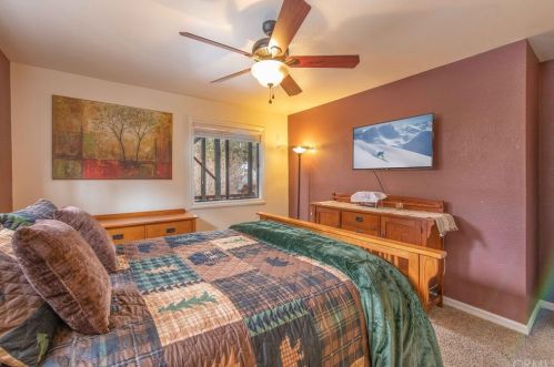 329 Fairway Blvd, Big Bear City CA  92314-8879 exterior