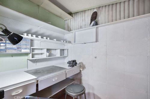 13361 El Dorado Dr, Seal Beach CA  90740-6801 exterior