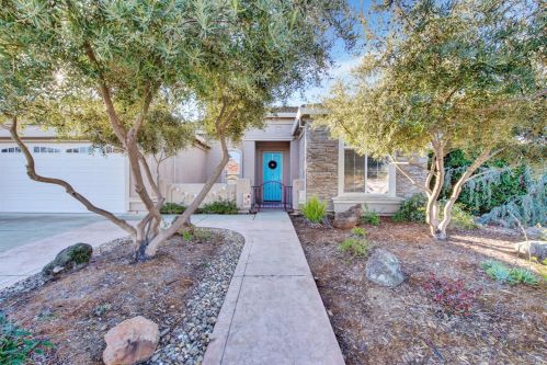 131 Feather Riv Cir, Vacaville CA 95688-8749 exterior