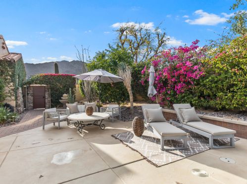 50040 Malaga Ct, La Quinta CA  92253-8918 exterior