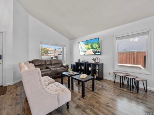 18 Calle Espolon, Trabuco Canyon, CA 92688-2305