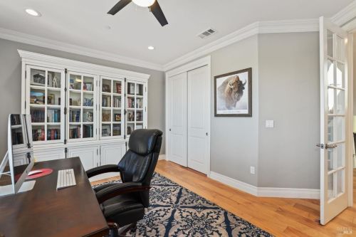 2054 Zinfandel Ct, Vacaville CA  95688-2829 exterior