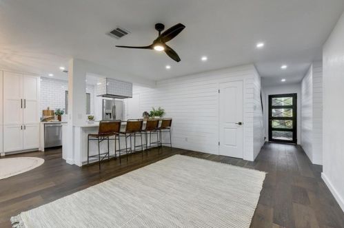 3404 Ambleside Dr, Austin TX  78759-3102 exterior