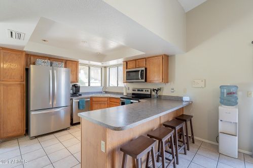 6319 Turquoise Ave, Glendale AZ 85302-1037 exterior