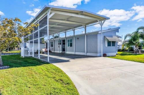 5267 Island View Cir, Polk City, FL 33868-8907