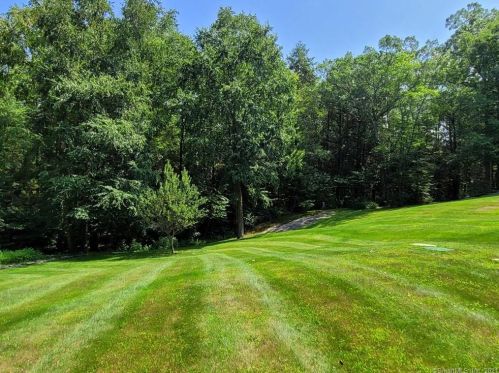 563 Cedar Mountain Rd, Litchfield CT  06787-2060 exterior