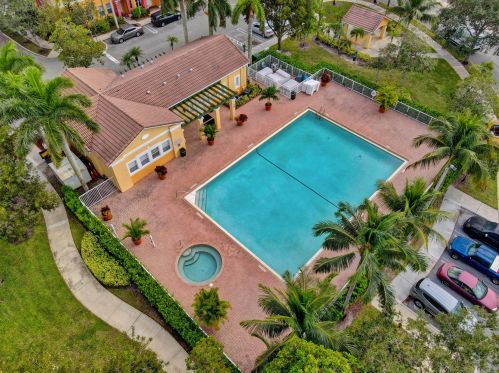 1312 13th Ct, West Palm Beach FL  33410-5111 exterior