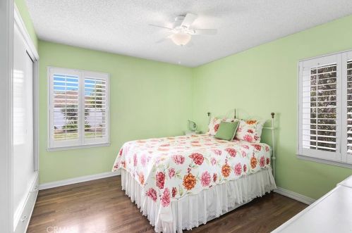 5436 Rosebay St, Long Beach CA  90808-3527 exterior