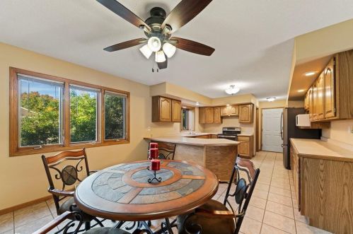 504 Amanda Ct, Holmen, WI 54636-9336