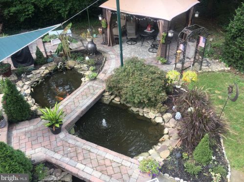 109 Parry Rd, Riverton NJ  08077-3883 exterior