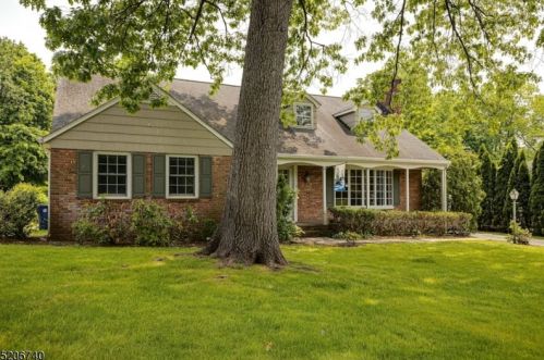 118 Watson Rd, Fanwood, NJ 07023-1243