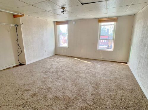 3232 Dawson St, Pittsburgh, PA 15213-4523