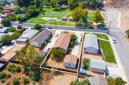418 Poe St, Lake Elsinore, CA 92530-3604