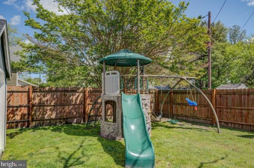 107 8th St, Laurel DE  19956-1401 exterior