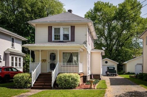 12 Lebanon Ave, Greenville, PA 16125-1936