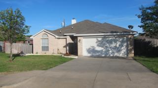 563 Shamrock Dr, Burleson TX  76028-4425 exterior