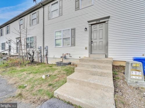 208 White Birch Ln, Blandon, PA 19510-9554