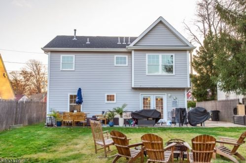 1149 Briarcliff Dr, Rahway NJ  07065-1935 exterior