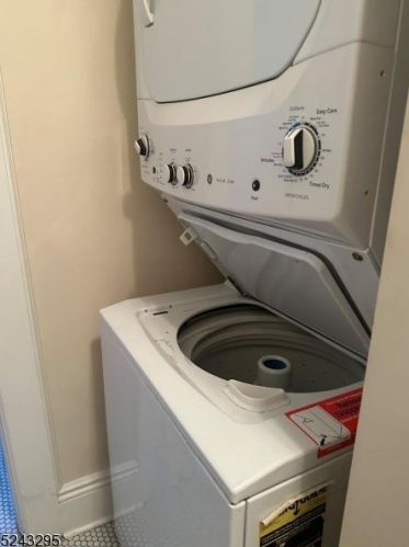 61 Fullerton Ave, Montclair NJ 07043-2208 exterior