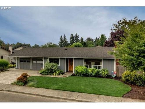 528 22nd St, Mcminnville, OR 97128-2532