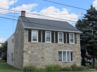 2707 Kutztown Rd, Reading, PA 19605-2675