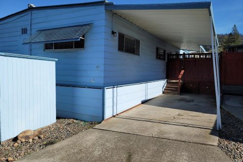 40 Shadyleaf Ct, Santa Rosa CA  95409-2740 exterior