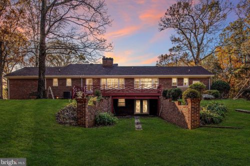 333 Colebrook Rd, Fredericksburg, VA 22405-2811