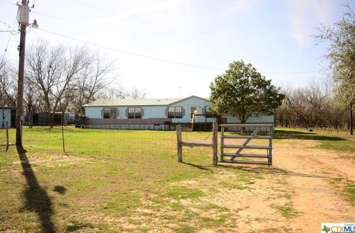 482 Schneider Rd, Seguin, TX 78155-0599