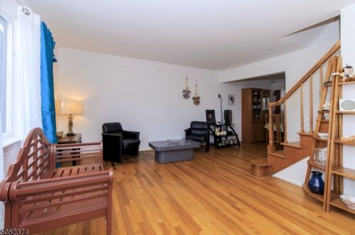 54 Glenwood Rd, Fanwood, NJ 07023-1420