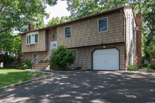 12 Burroughs Ave, Huntington Station, NY 11746-6204
