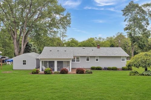4069 State Route 18, Wampum, PA 16157-2137