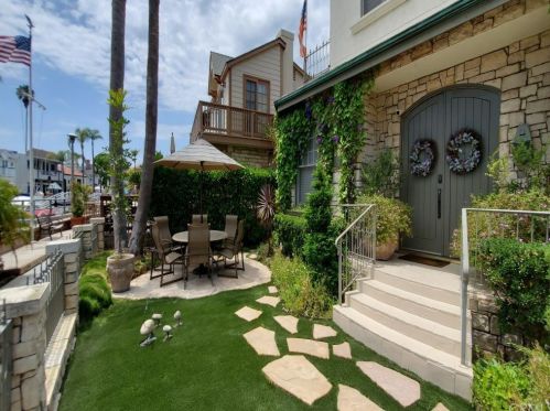 182 Rivo Alto Canal, Long Beach, CA 90803-4057