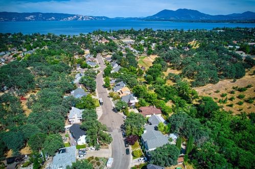 1055 Page Dr, Lakeport CA  95453-3421 exterior