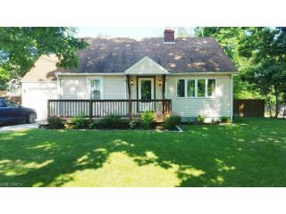2520 Rockefeller Rd, Willowick, OH 44092-2053