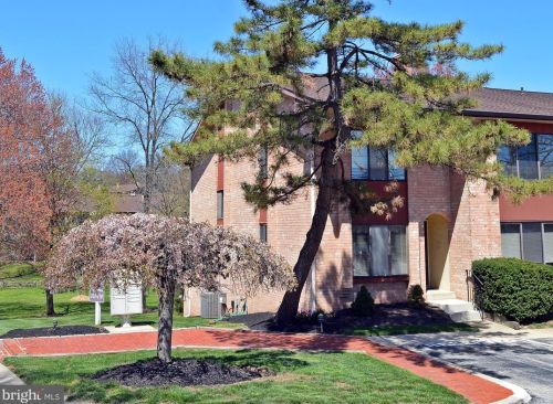 101 Stonybrook Dr, Norristown, PA 19403-2722