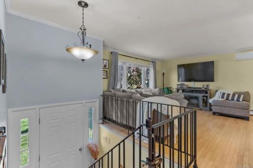 24 Somerset Dr, Washingtonville NY  10992-1372 exterior