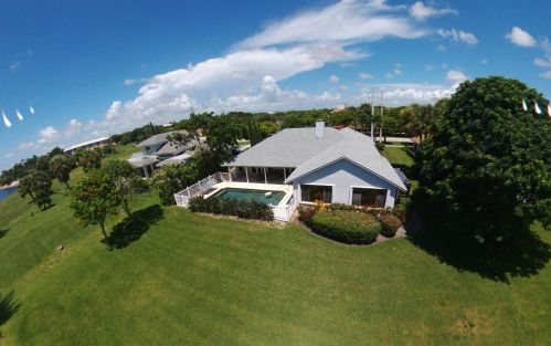 3518 Shore Dr, West Palm Beach, FL 33407-3528