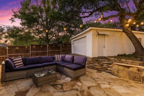 2551 El Cerrito Dr, Dallas, TX 75228-5912