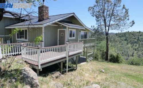 21333 Oman Dr, Soulsbyville, CA 95372-9714