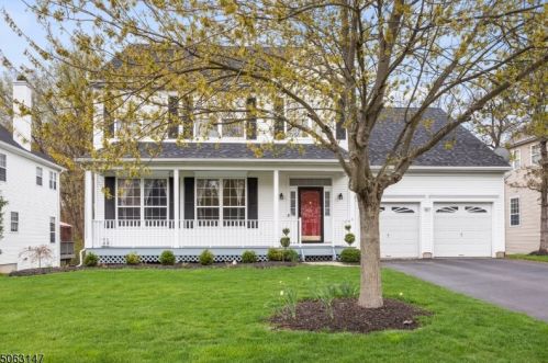 4 Stone House Dr, White House Station, NJ 08889-3211