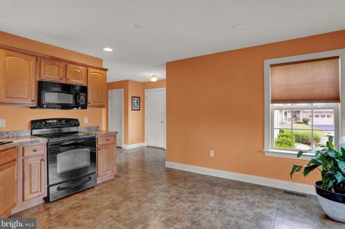 1838 Vista Dr, Navy Sup Dpt PA  17055-7040 exterior