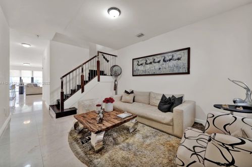 6025 104th Ct, Miami, FL 33178-2614