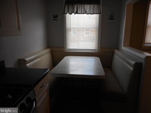 330 Pine St, Manor PA  19036-1008 exterior