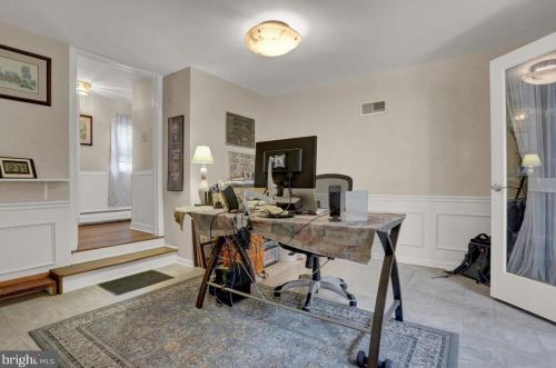 418 Blacklatch Ln, Camp Hill PA  17011-8414 exterior