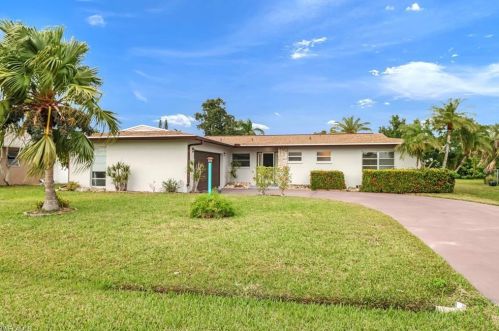 153 49th St, Cape Coral, FL 33914-7122
